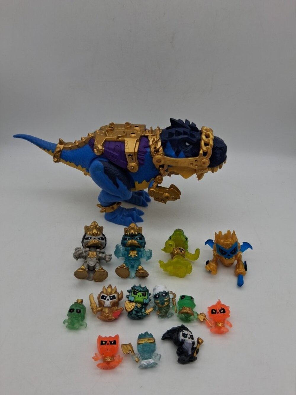Treasure X Dino Gold Dissection Blue T-REX Dinosaur & Mini Figures Moose Toys